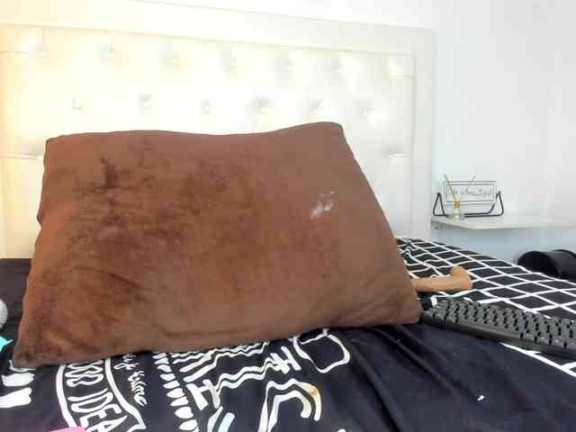 rouse-sexy-hotxx77 webcam