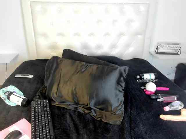 rouse-sexy-hotxx77 webcam