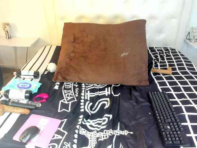 rouse-sexy-hotxx77 webcam