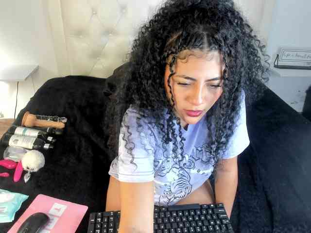 rouse-sexy-hotxx77 webcam