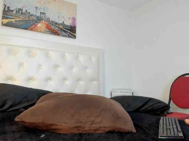 rouse-sexy-hotxx77 webcam