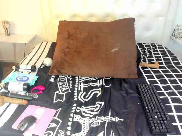 rouse-sexy-hotxx77 webcam