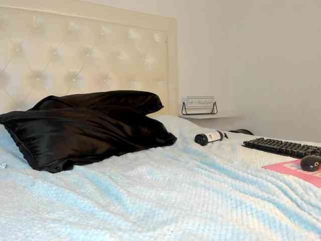 rouse-sexy-hotxx77 webcam