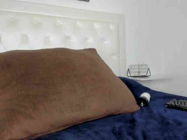 rouse-sexy-hotxx77 webcam