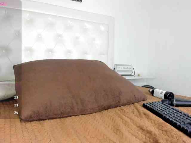 rouse-sexy-hotxx77 webcam