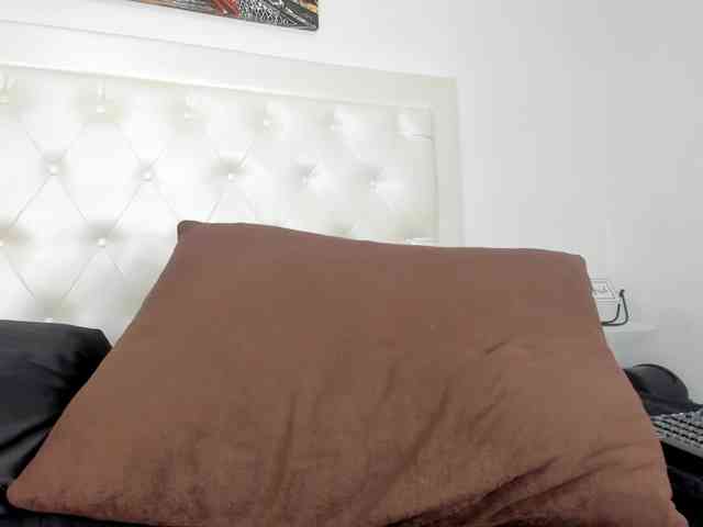 rouse-sexy-hotxx77 webcam