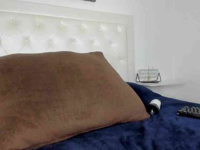 rouse-sexy-hotxx77 webcam