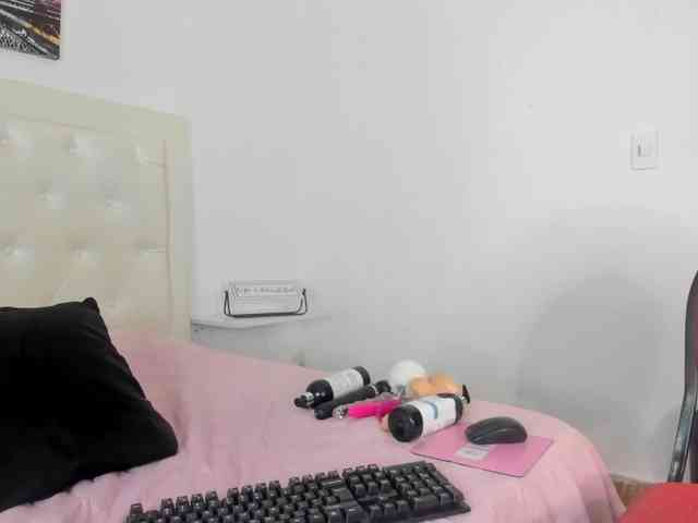 rouse-sexy-hotxx77 webcam