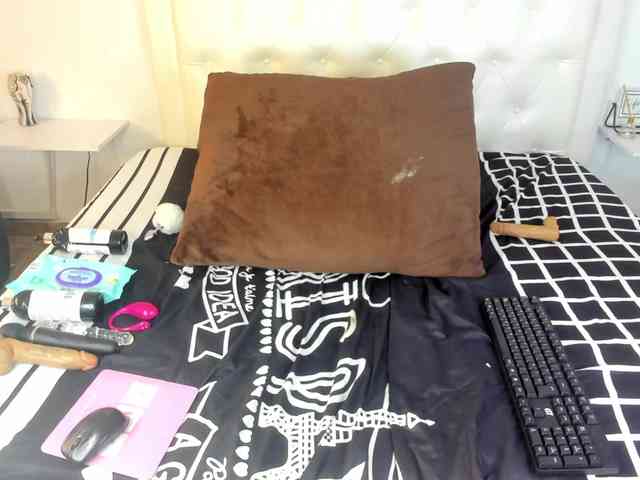 rouse-sexy-hotxx77 webcam