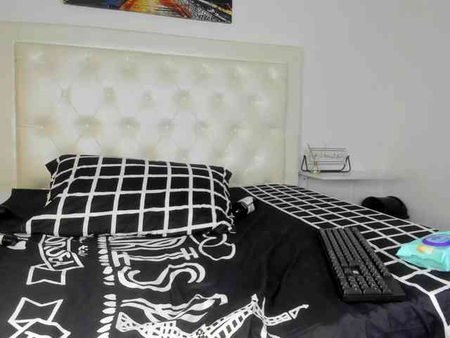 rouse-sexy-hotxx77 webcam