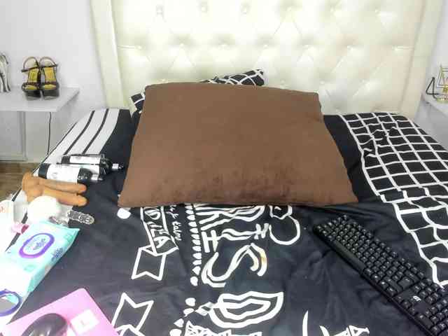 rouse-sexy-hotxx77 webcam