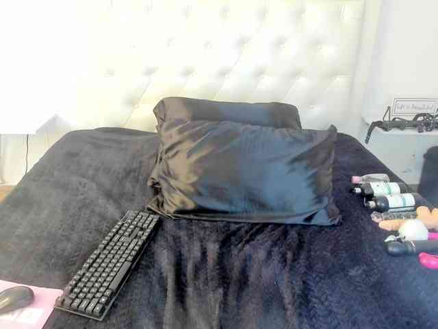 rouse-sexy-hotxx77 webcam