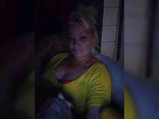 striptease chat room Ina-Jill