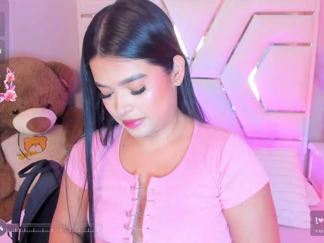 LauraSierra's BongaCams show and profile