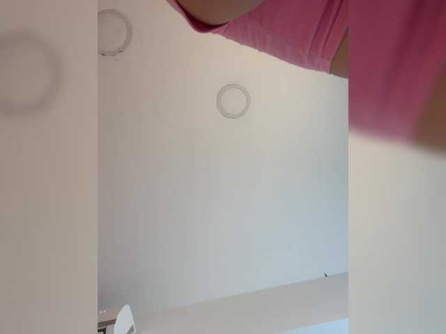 LauraSierra's BongaCams show and profile