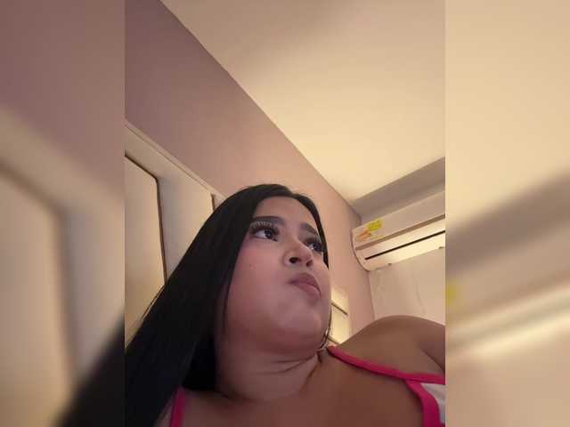 LauraSierra's BongaCams show and profile