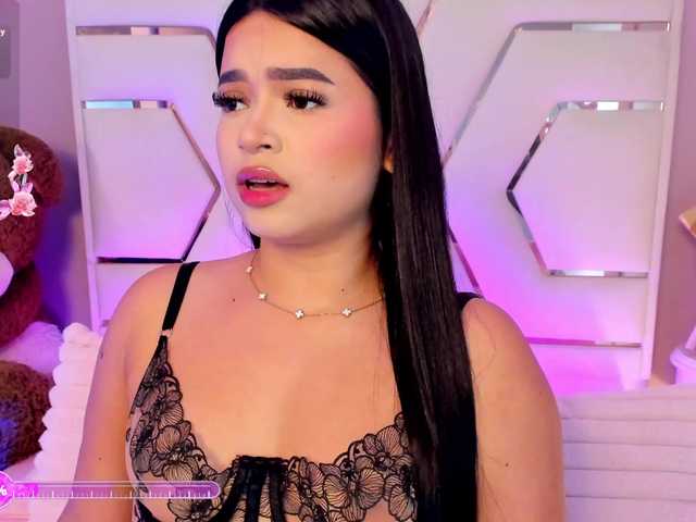 LauraSierra's BongaCams show and profile