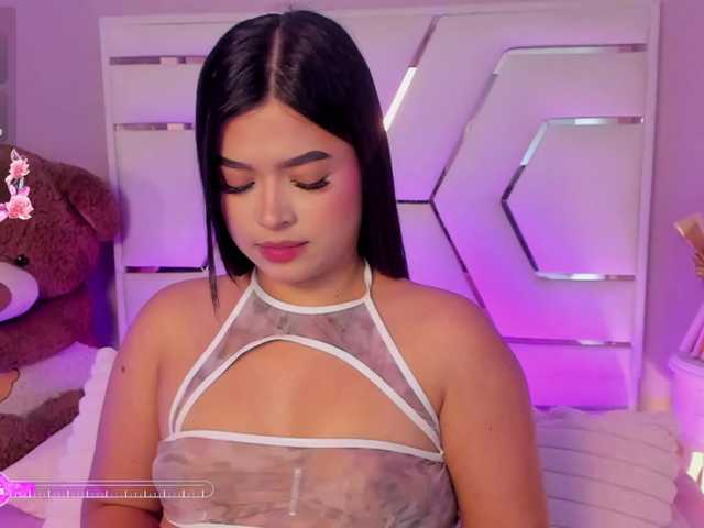 LauraSierra's BongaCams show and profile