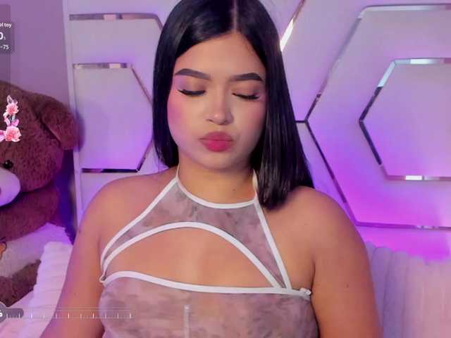 LauraSierra's BongaCams show and profile