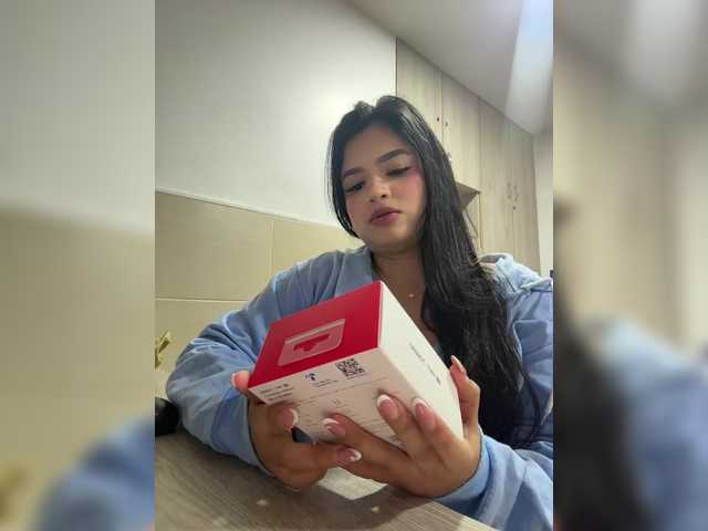 LauraSierra's BongaCams show and profile