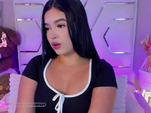 LauraSierra's BongaCams show and profile