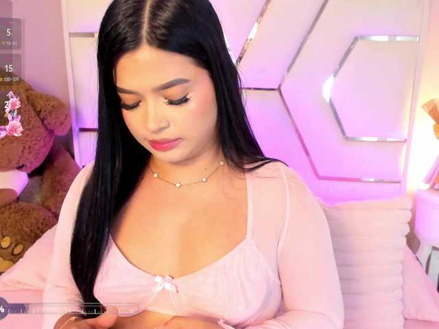 LauraSierra's BongaCams show and profile