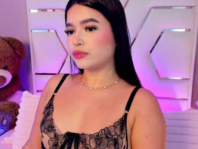 LauraSierra's BongaCams show and profile