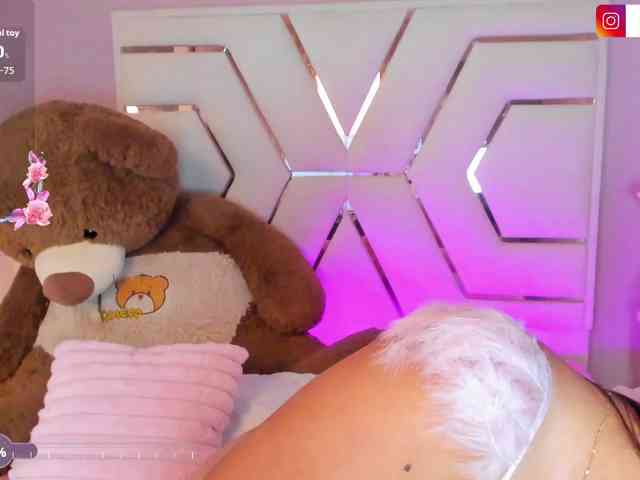 LauraSierra webcam