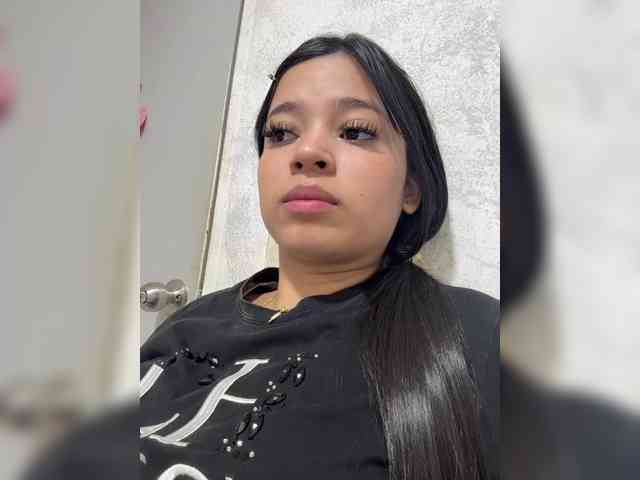LauraSierra webcam
