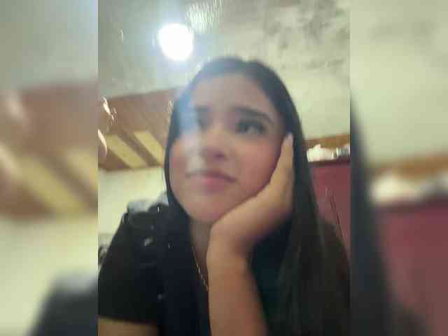 LauraSierra webcam