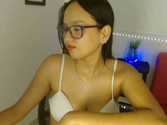 kata-miller webcam