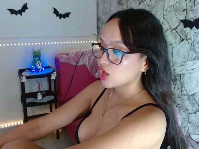 kata-miller webcam
