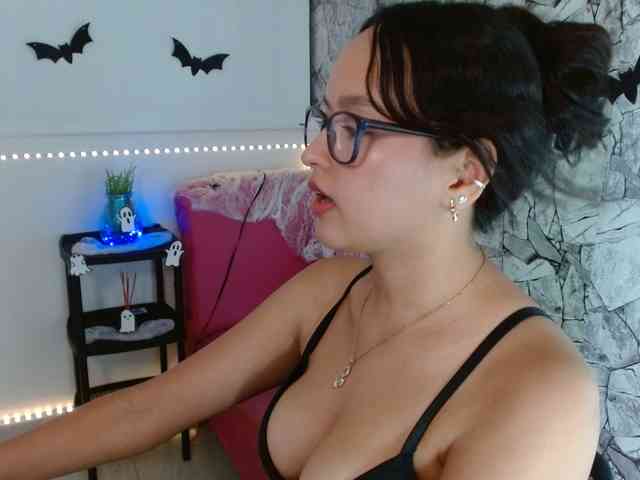 kata-miller webcam