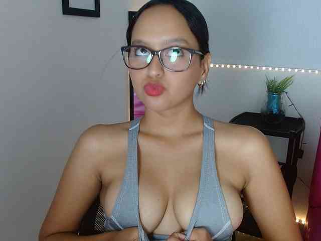 kata-miller webcam