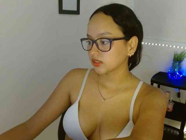 kata-miller webcam