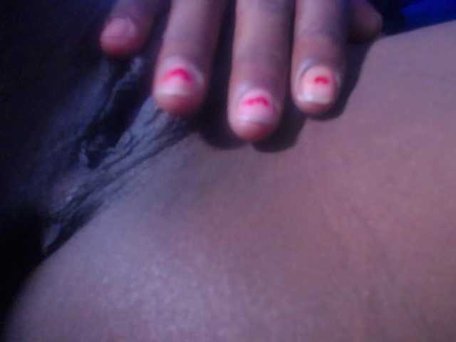 goldenn-ass's BongaCams show and profile