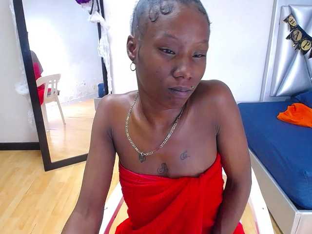 goldenn-ass from BongaCams is Freechat