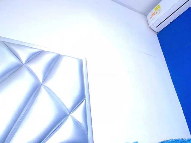  goldenn-ass chat room