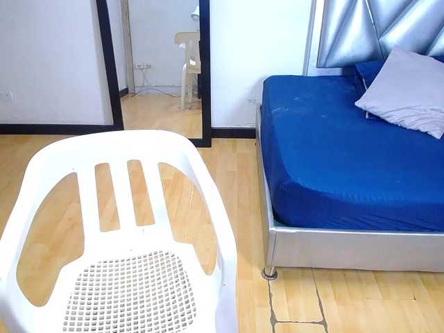  goldenn-ass chat room