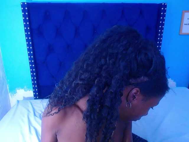 goldenn-ass's BongaCams show and profile