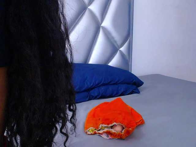 goldenn-ass's BongaCams show and profile