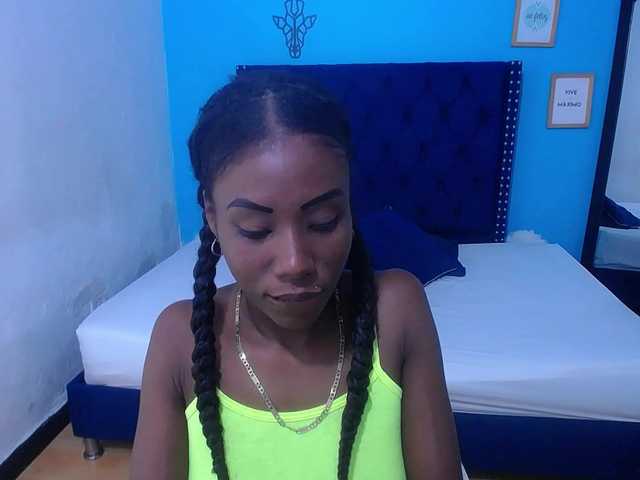 goldenn-ass's BongaCams show and profile