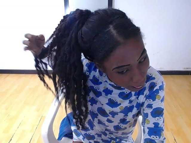 goldenn-ass's BongaCams show and profile