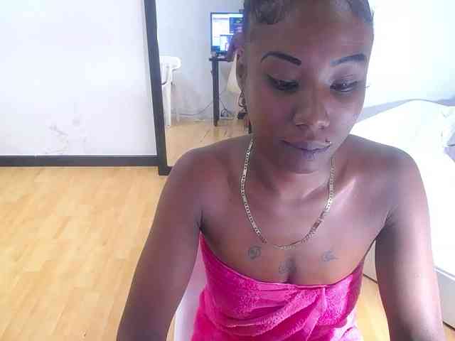 goldenn-ass webcam