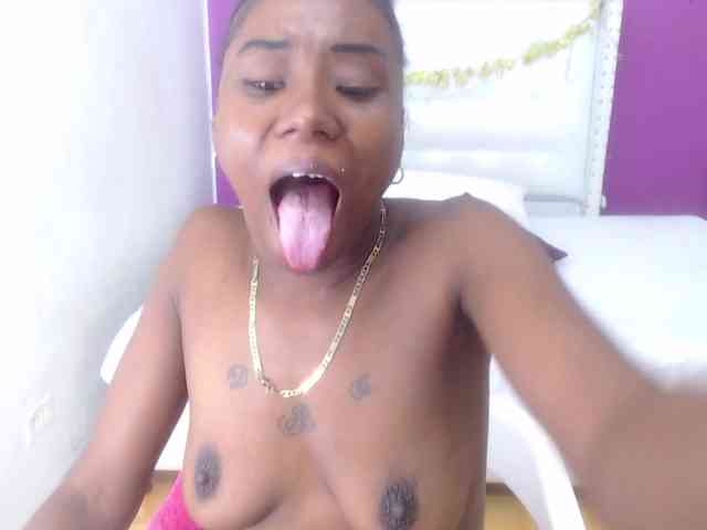 goldenn-ass webcam