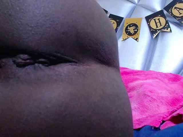 goldenn-ass webcam