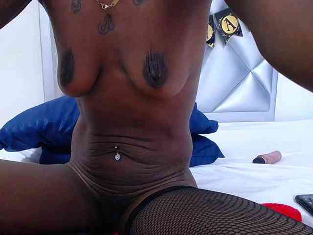 goldenn-ass webcam