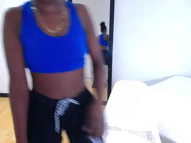 goldenn-ass webcam