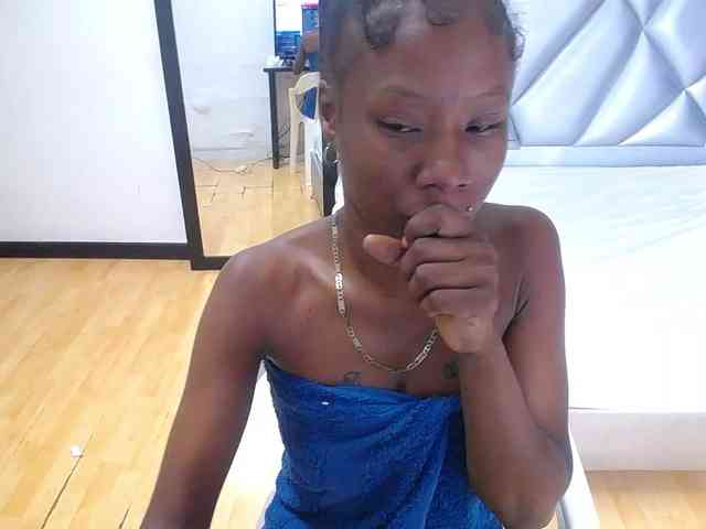 goldenn-ass webcam