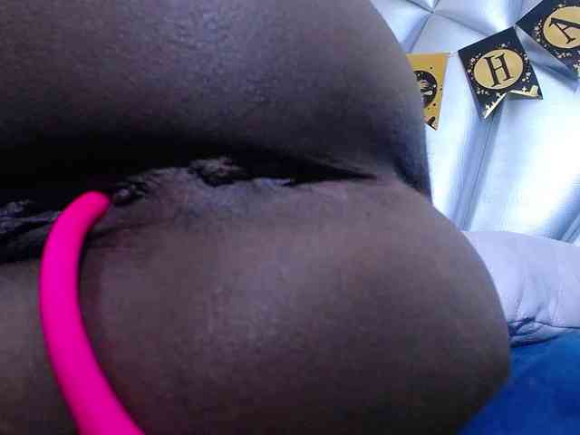 goldenn-ass webcam